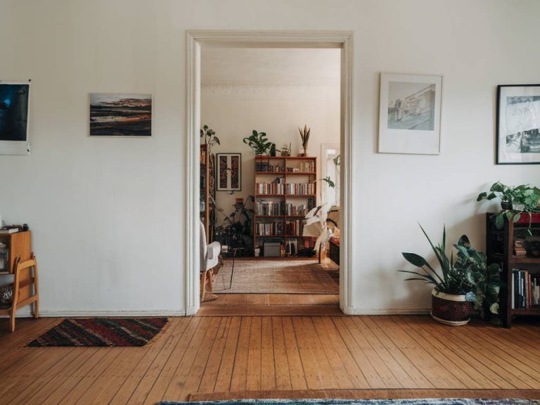 Moquette de pierre intérieur : une alternative élégante et résistante pour vos sols